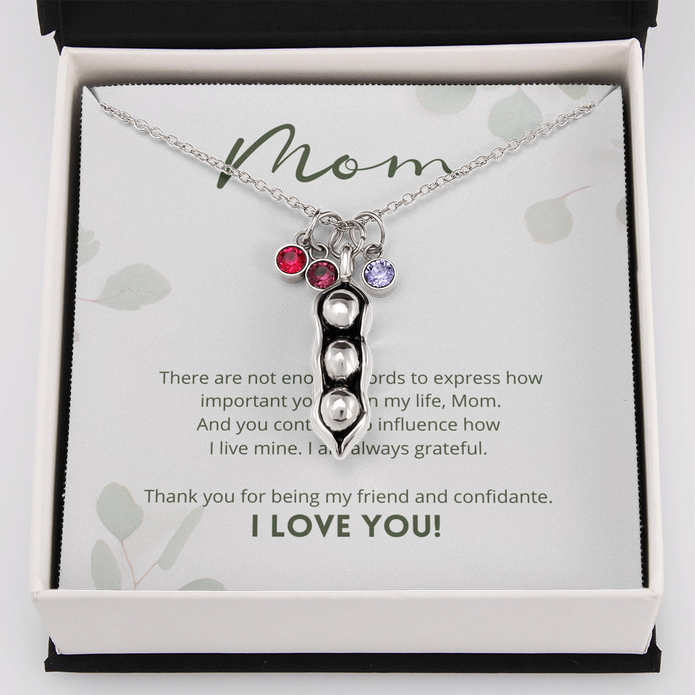 Mom pea necklace