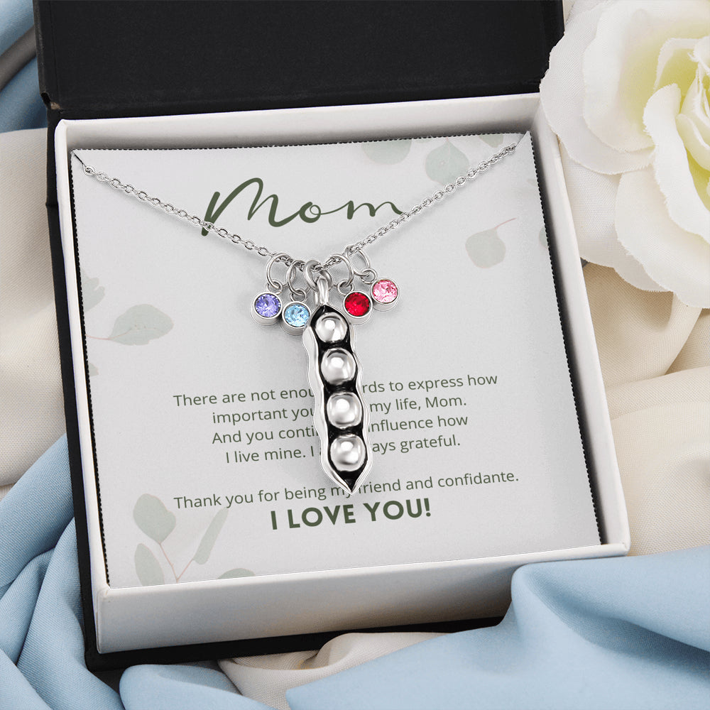 Mom pea necklace